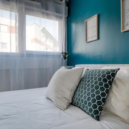 Appartement Cosy Et Calme Elancourt Eksteriør billede